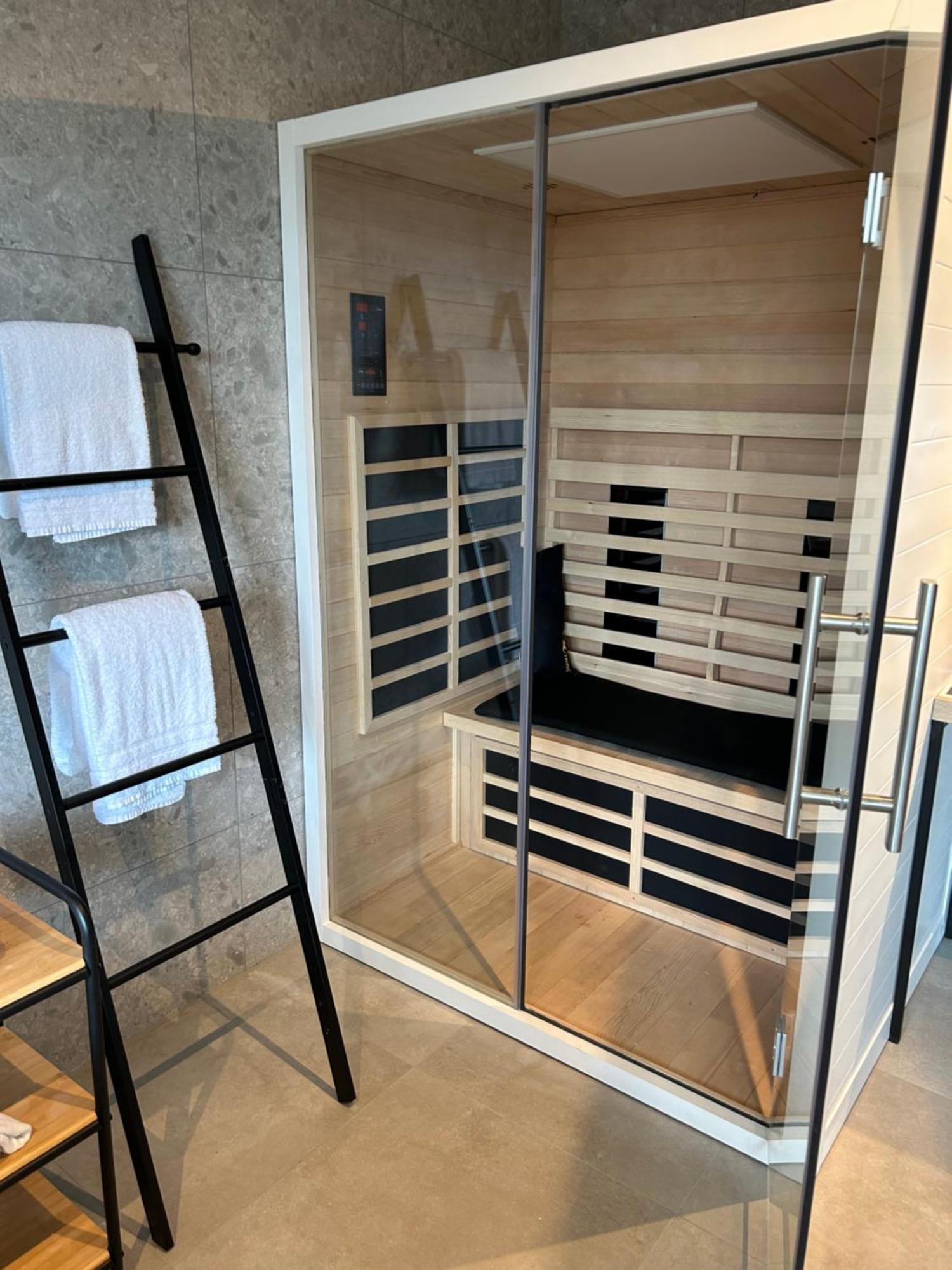 איפר Ariane Hotel מראה חיצוני תמונה