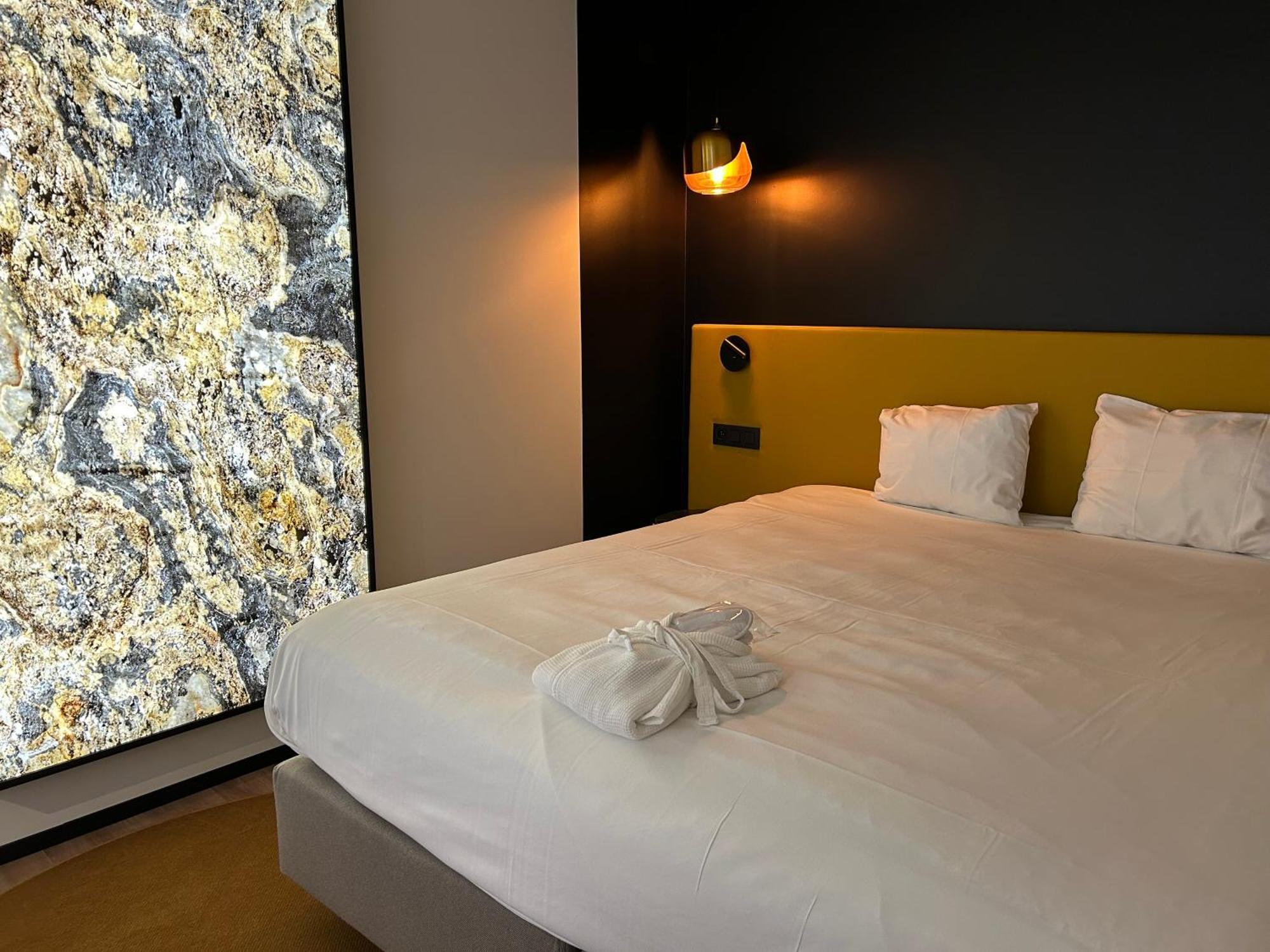 איפר Ariane Hotel מראה חיצוני תמונה