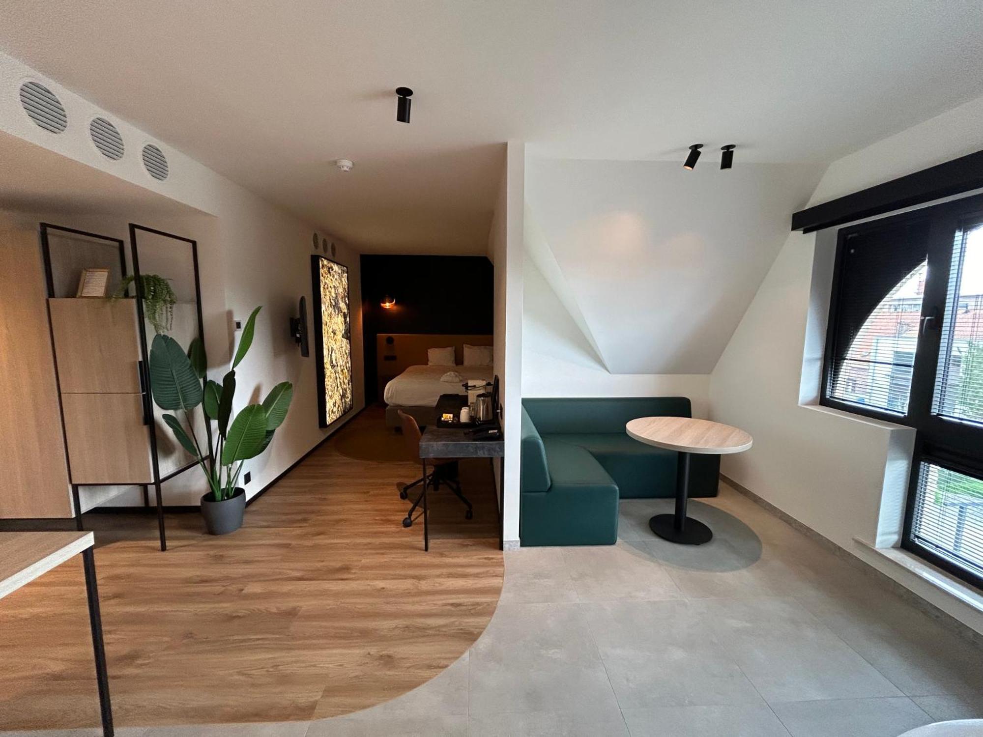 איפר Ariane Hotel חדר תמונה