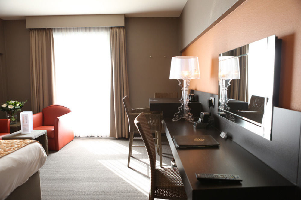 איפר Ariane Hotel מראה חיצוני תמונה